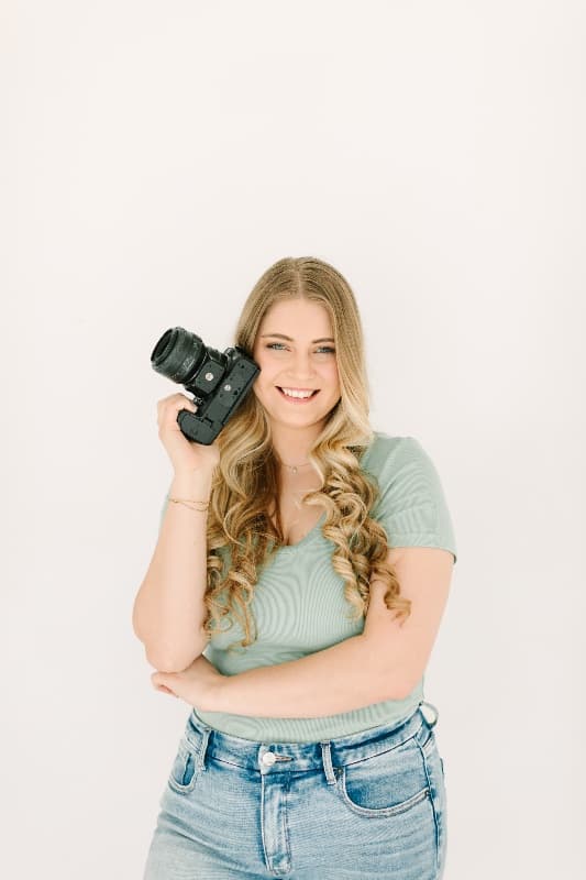 Chelsey Bonnell profile picture